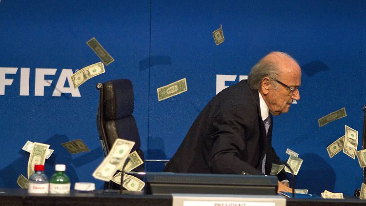 Fifa-Boss Joseph Blatter war nicht zum Lachen zumute.