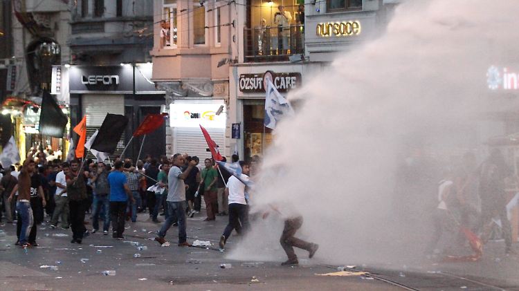 Kritik an der Regierung hat es in der Türkei derzeit schwer. 