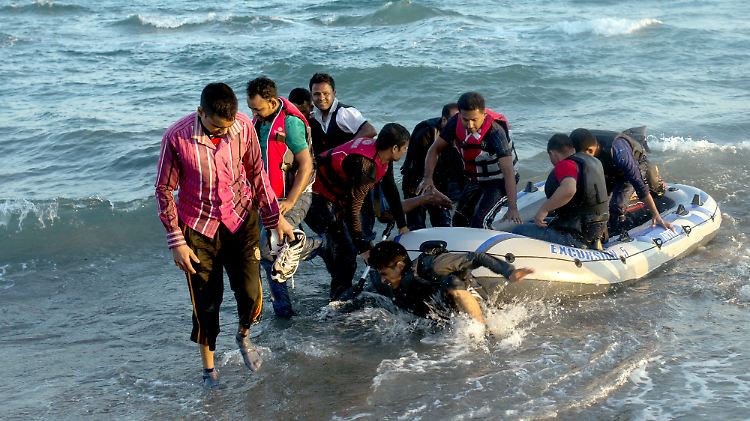 Laut dem Dubliner Übereinkommen ist das Land für das Asylverfahren verantwortlich, in dem der jeweilige Flüchtling ankommt.