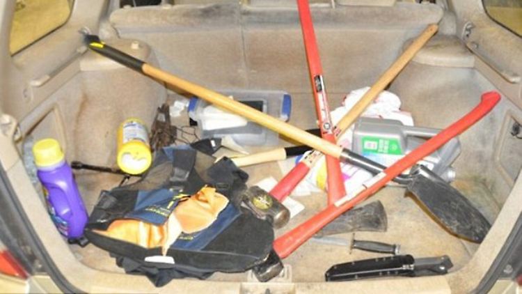 Im Kofferraum hatte der Mann sein "Kill Kit".