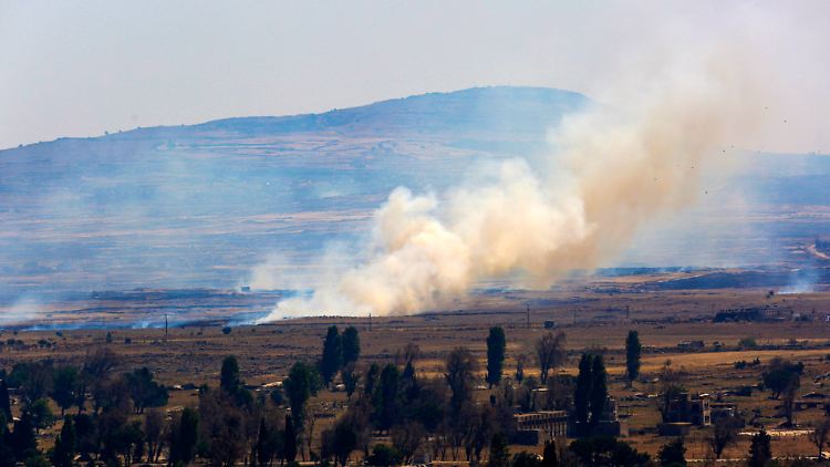 Rauchschwaden auf den Golanhöhen: Israel hält sich weitgehend aus dem Syrien-Konflikt heraus - es sei denn, man sieht die eigene Sicherheit bedroht.