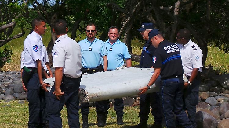 Die Behörden wollen jetzt klären, ob es sich um ein Wrackteil von MH370 handelt. Das Rätsel um den verschollenen Flug wird das aber nicht lösen.