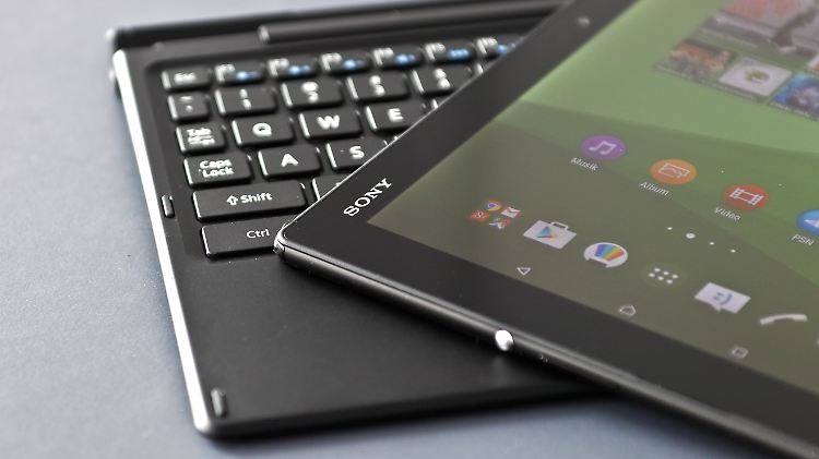 Mit Bluetooth-Keyboard wird das Z4 Tablet zum Notebook.