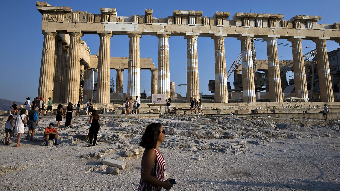 2015-07-26T182640Z_2143988008_GF10000170402_RTRMADP_3_EUROZONE-GREECE.JPG947345883897640220.jpg