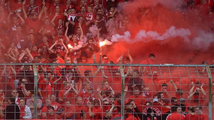 Während des "kleinen" Bayern-Derbies kam's zu Ausschreitungen.