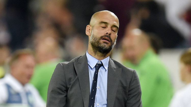 Steht nach der Niederlage gegen Wolfsburg mal wieder im Fokus der Diskussionen: Coach Guardiola.