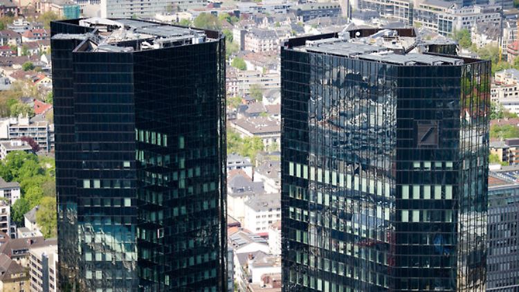 Die Generalstaatsanwaltschaft Frankfurt hat Anklage gegen Mitarbeiter der Deutschen Bank erhoben.