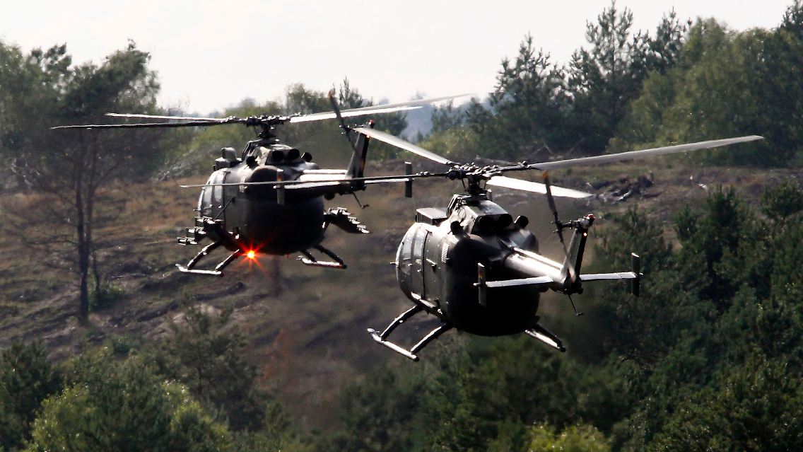 Hubschrauber der Bundeswehr bei einer Übung - bald im europäischen Verbund?
