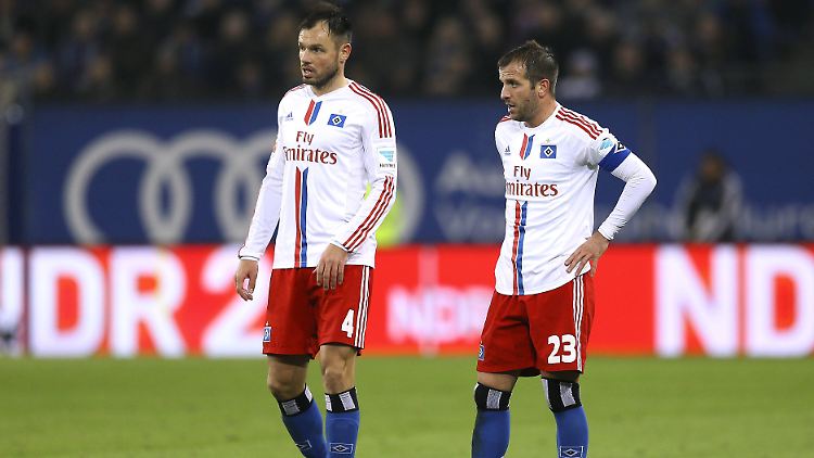 Auch in der kommenden Saison Mannschaftskollegen: Heiko Westermann und Rafael van der Vaart.