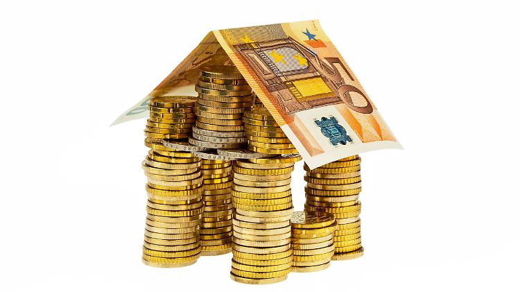 Viele Bauherren, die schon seit Jahren ihren Kredit abzahlen, wollen auch bei der Anschlussfinanzierung in etwa bei der Summe bleiben, die sie bisher gezahlt haben.