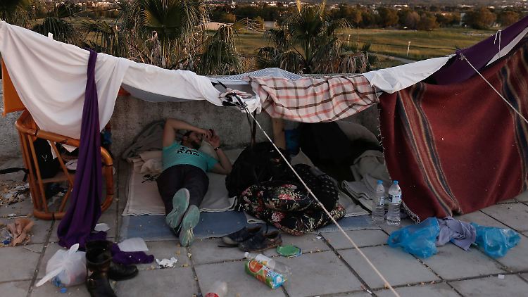 Ein syrischer Flüchtling in einer notdürftigen Unterkunft auf der griechischen Insel Kos.