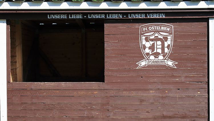Braunes Gedankengut dominiert den FC Ostelbien Dornburg.