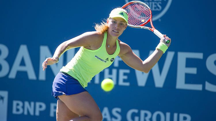 Mit ihrem Sieg in Stanford schloss Angelique Kerber in Sachen Titel 2015 zu Serena Williams auf.
