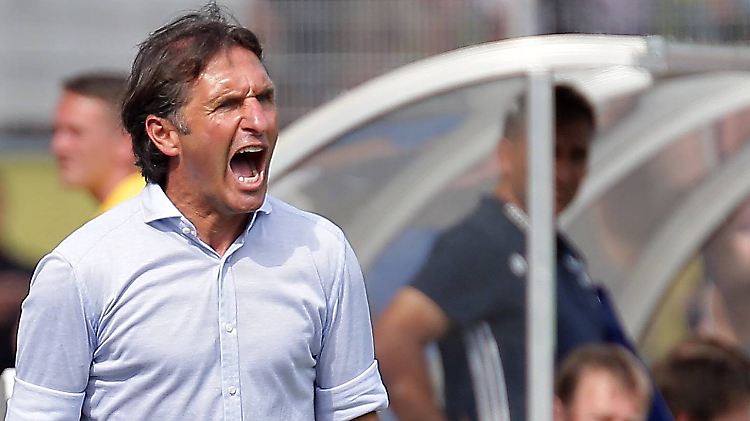 Bruno Labbadia war dem Auftreten seiner Mannschaft überhaupt nicht zufrieden.