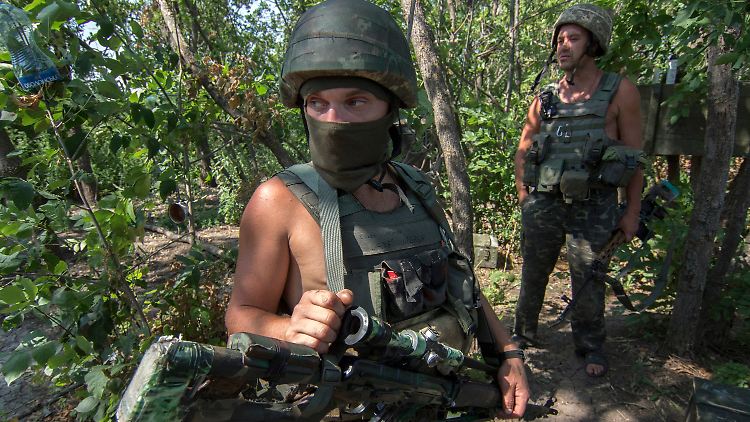 Die Realität des Krieges: In der Ukraine wird - trotz der Waffenruhe - erbittert gekämpft.