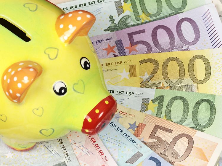 Tagesgeld ist jederzeit verfügbar, egal wie lange die Bank die Zinsen garantiert.