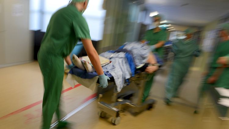 Forscher haben die Wirkung von Musik vor, während und nach Operationen untersucht.