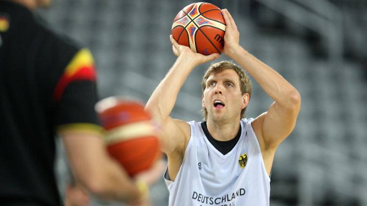 Dirk Nowitzki im Training kurz vor dem Freundschaftsspiel gegen Kroatien.