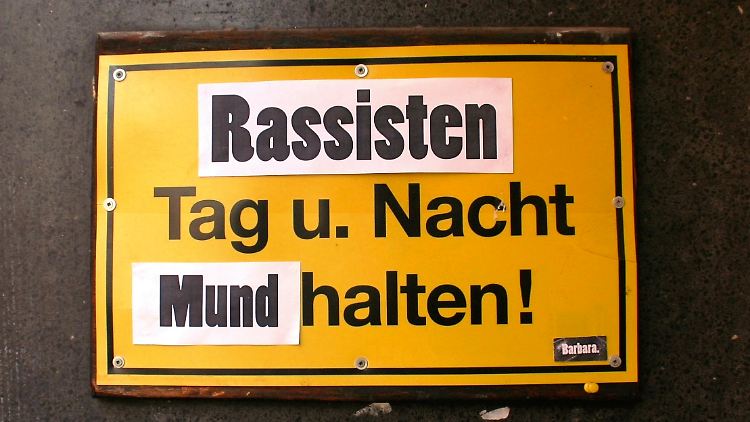 73_Rassisten Mund halten_bearbeitet.jpg