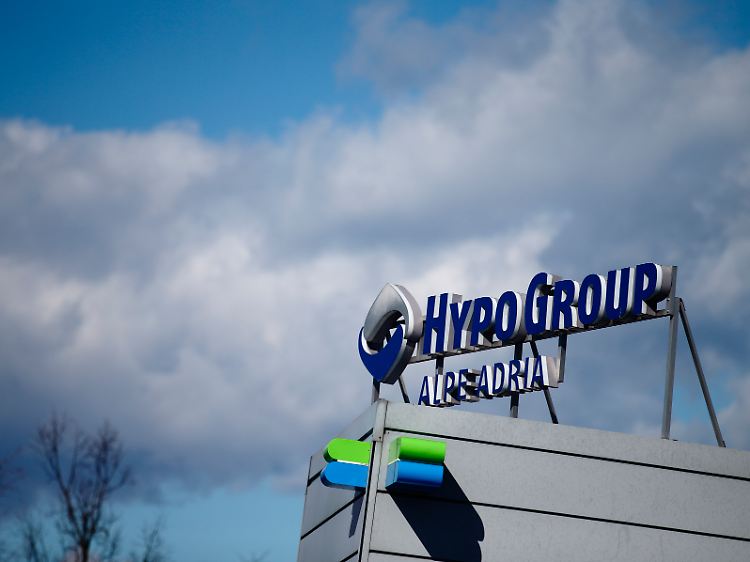 Die Hypo Alpe Adria wurde 2014 zur Abwicklungsgesellschaft Heta Asset Resolution umfirmiert.