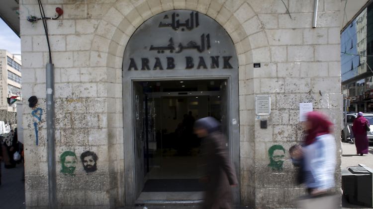 Die Arab Bank soll der palästinensischen Hamas-Bewegung systematisch Finanzhilfen gewährt haben.