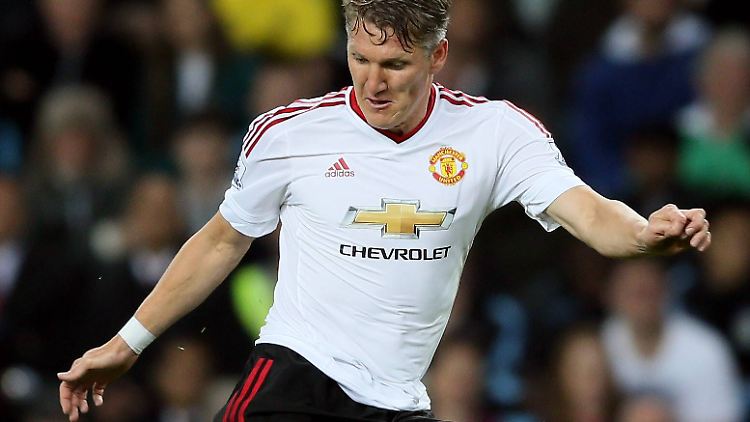 Bastian Schweiger darf bei Aston Villa erneut nicht von Beginn an ran.