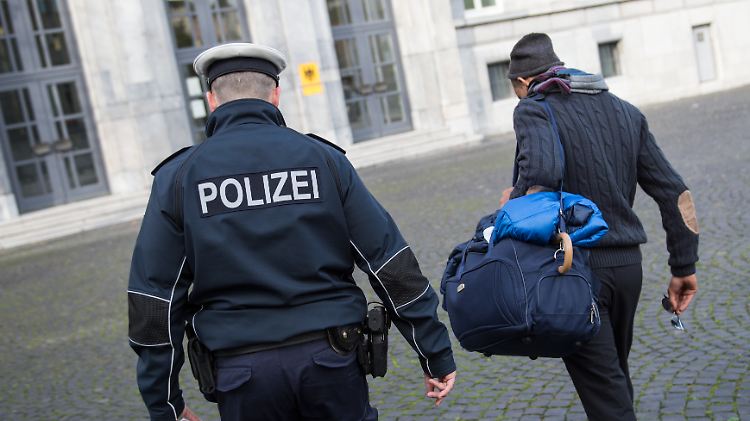 Insgesamt hat die Polizei im vergangenen Jahr 2149 Schleuser aufgegriffen.