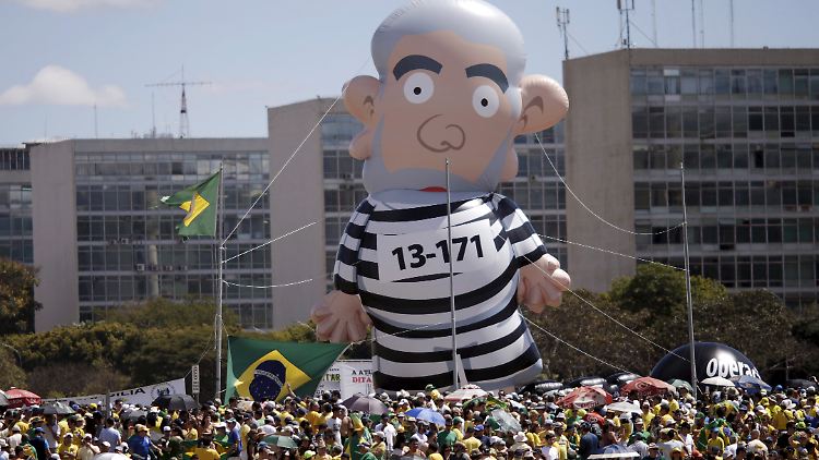 Der ehemalige Präsident Luiz Inacio Lula soll für seine Rolle in der Korruptionsaffäre ins Gefängnis.