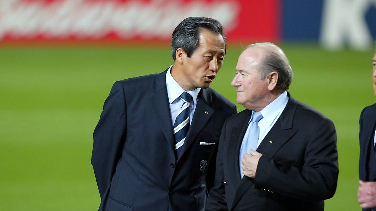 Chung und Blatter waren einst Kollegen.