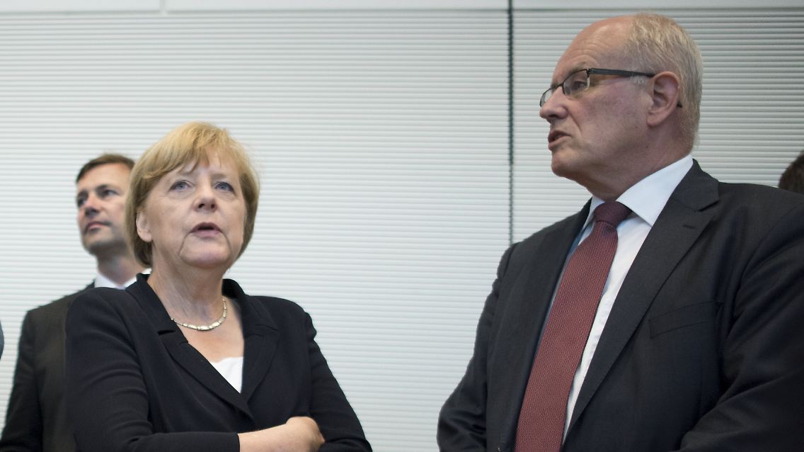 2015-08-18T180318Z_542124852_GF10000175825_RTRMADP_3_GERMANY-POLITICS.JPG3443829395204150856.jpg