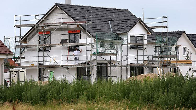 Die meisten Bauherren investieren dort, wo das Bauland günstig ist. Und das ist auf dem Land der Fall. 