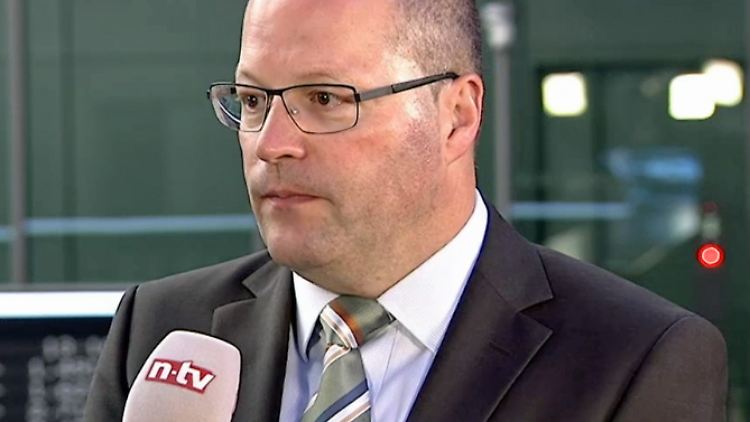 Vries-Hippen.jpg