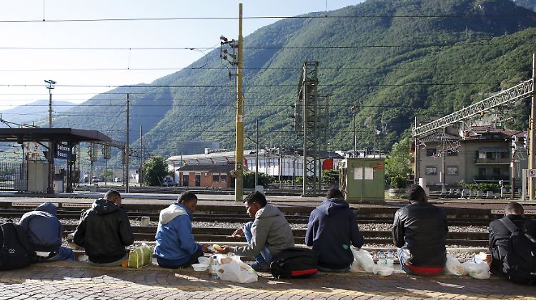 Der Bahnhof Bozen in Italien ist ein Zwischenstopp für viele Menschen auf der Flucht.