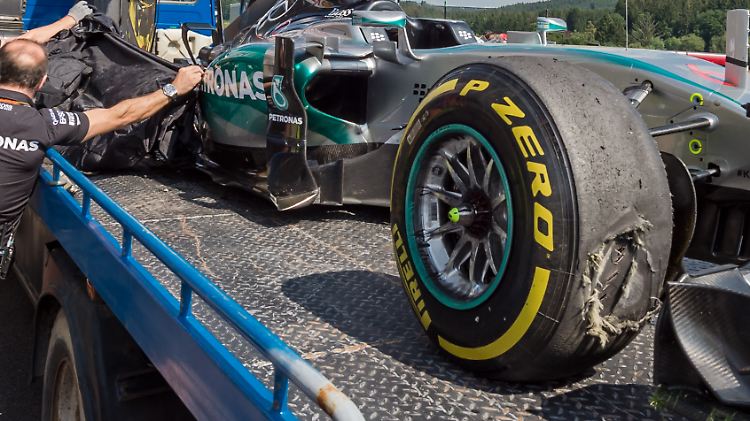 Trotz des Reifenschadens stellt Nico Rosberg in Spa die Bestzeit des Tages auf.