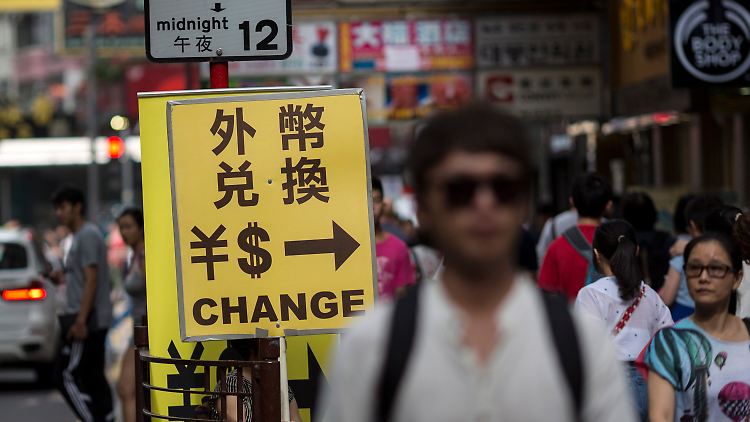 Der Yuan erlitt drei Prozent Wertverlust zum Dollar in weniger als zwei Wochen.