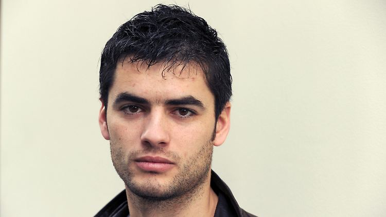Nik Xhelilaj beerbt Pierre Brice in der Rolle des Apachen-Häuptlings Winnetou.