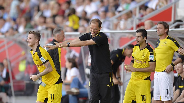 Unter Thomas Tuchel (2.v.l.) mutiert Dortmund wieder zur Offensivmaschine.