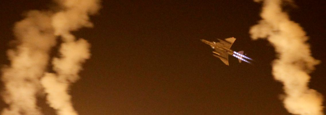 Türkischer F-4-Jet während einer Übung