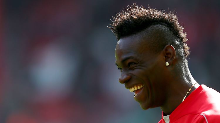 Könnte schon sehr bald wieder für den AC Mailand auf Torejagd gehen: Mario Balotelli.
