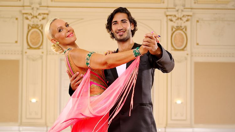 So treten beispielsweise Natascha Ochsenknecht und ihr On-Off-Freund Umut Kekilli als Paarung an. 