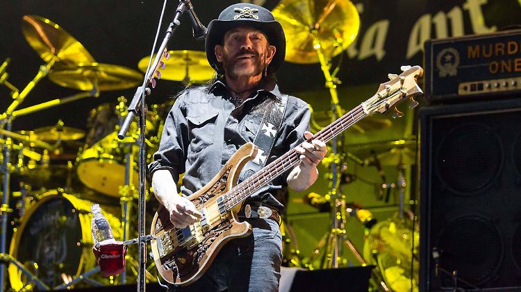 Seine Gesundheit macht Sorgen: Lemmy Kilmister (bei einem Motörhead-Auftritt bei Rock am Ring am 7. Juni 2015).