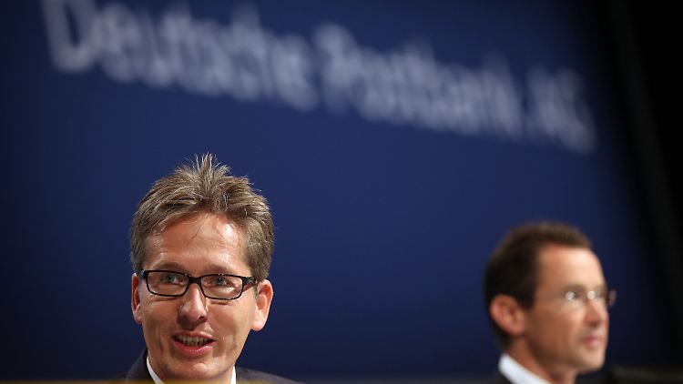 Postbank-Chef Frank Strauß bei der Hauptversammlung in Bochum. 
