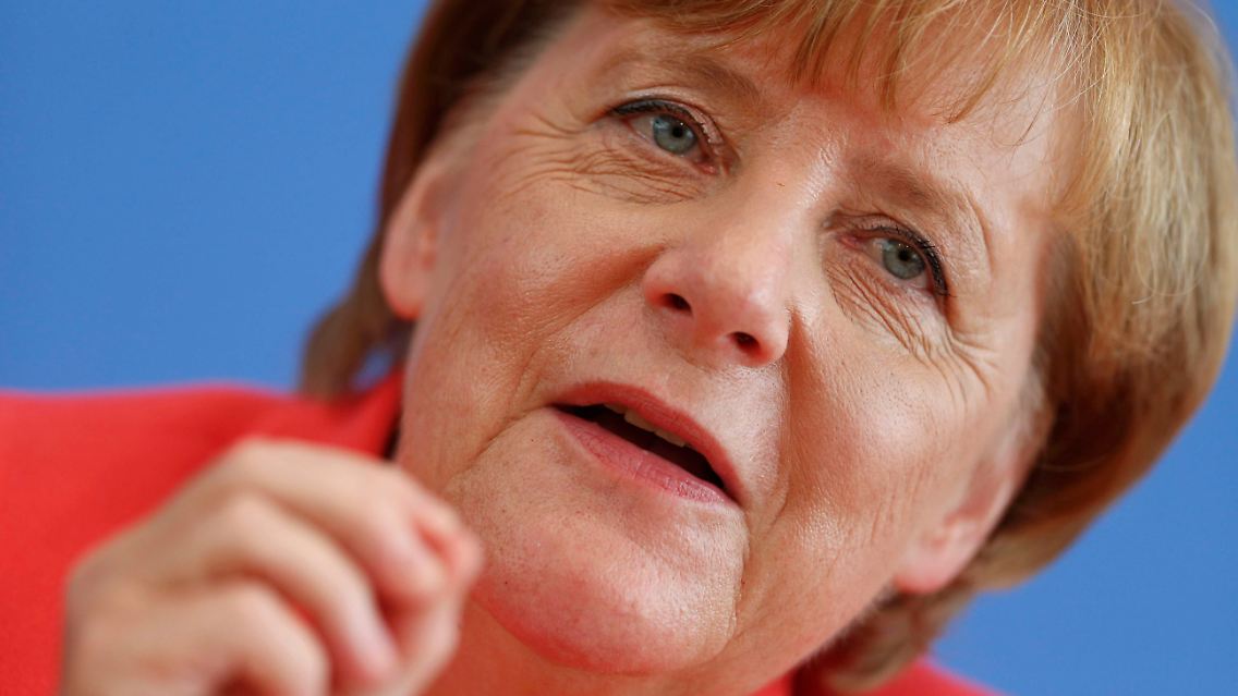 2015-08-31T125710Z_1467250267_LR2EB8V0ZYY4L_RTRMADP_3_EUROZONE-GREECE-GERMANY-MERKEL.JPG1186911579234255173.jpg