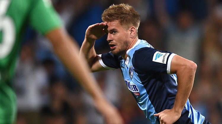 Simon Terodde ist der Matchwinner.