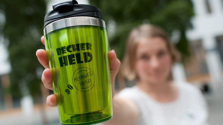 Mehrweg to go: Die Umwelthilfe möchte beim Kaffeekonsum neue Pfade salonfähig machen.