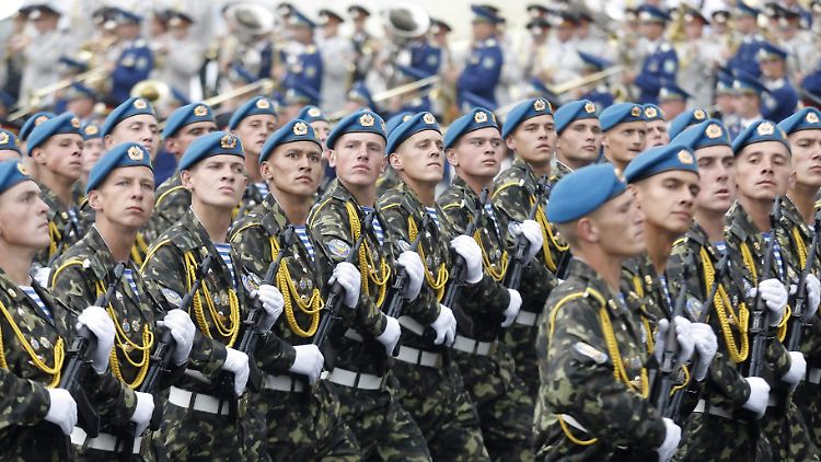 Kiew demonstriert militärische Stärke.