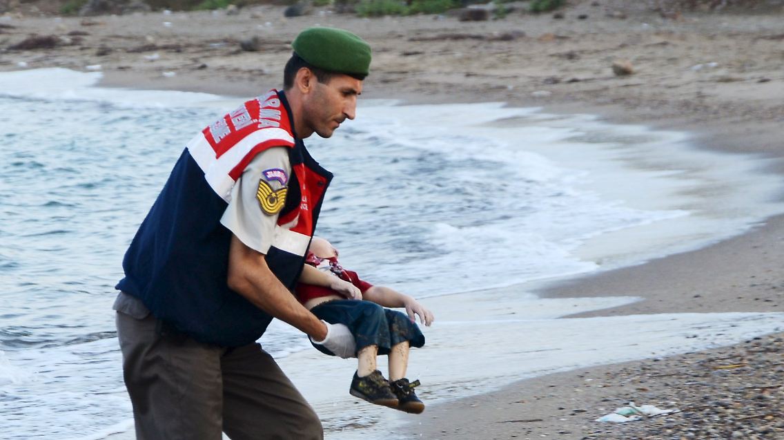 2015-09-02T114806Z_1524119594_GF10000190023_RTRMADP_3_EUROPE-MIGRANTS-TURKEY.JPG8772357474237371285.jpg