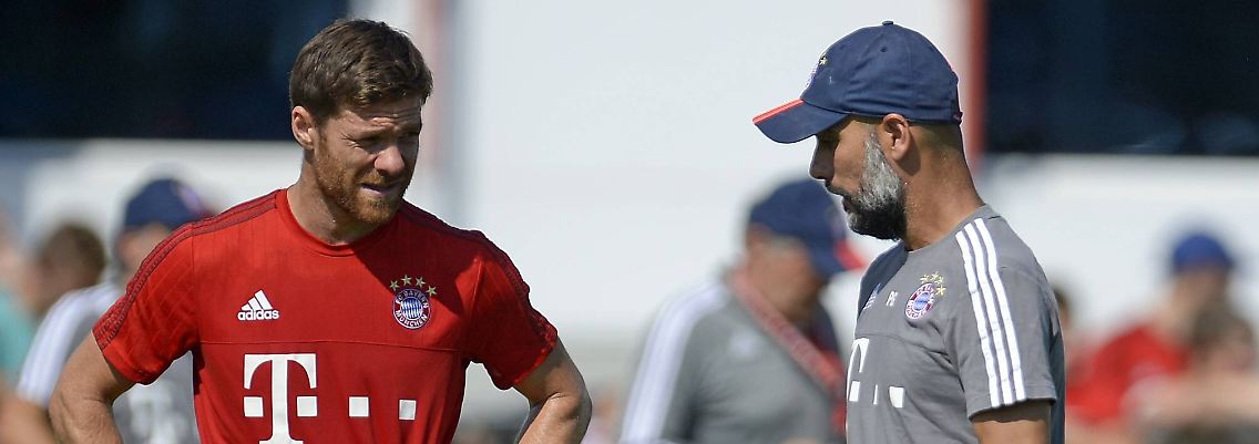 "Die Identität des Klubs ist nicht gefährdet": Xabi Alonso und Josep Guardiola.