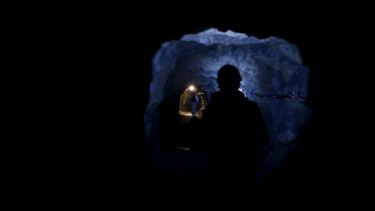 In der niederschlesischen Region gibt es viele Stollen und Tunnel, die sich hervorragend als Versteck eignen.