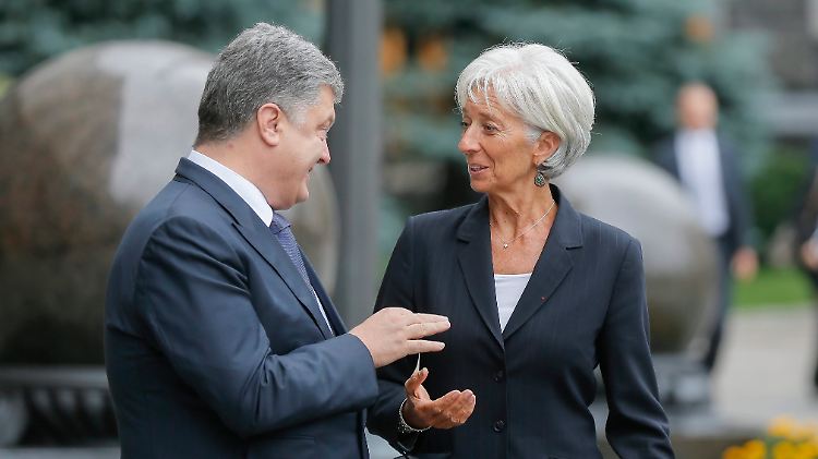 Christine Lagarde war bei ihrem Treffen mit dem ukrainischem Präsidenten Petro Poroshenko von den Fortschritten beeindruckt.